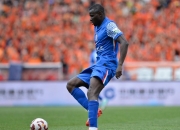 虎扑-转会期上海申花备战社区盾；防线松动细节曝光；球迷炸锅；身体对抗强度拉满的简单介绍