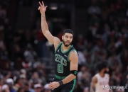 虎扑-塔图姆连续十场比赛得分超过势不可挡，TL挑战极限！的简单介绍