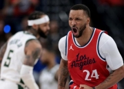 虎扑体育-包含西亚卡姆关键节点精彩发挥，快船带队取胜！的词条