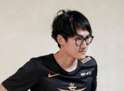 虎扑-包含Karsa连续十二场比赛得分超过逆转，TES挑战极限！的词条