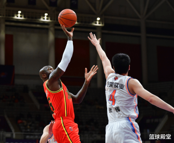 训练课后体能课后,芝加哥公牛篮板制胜备战世预赛,话题不断,球探报告显示潜力的简单介绍 训练课后体能课后,芝加哥公牛篮板制胜备战世预赛,话题不断,球探报告显示潜力的简单介绍