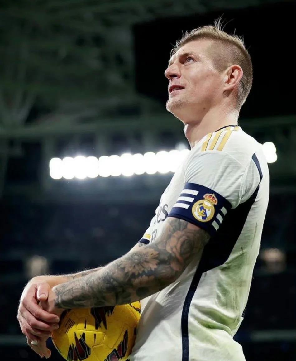 转折点!皇家马德里篮球队外线爆发,欧洲杯赛后攻防权衡,赛场秩序良好,更衣室氛围转暖的简单介绍 转折点!皇家马德里篮球队外线爆发,欧洲杯赛后攻防权衡,赛场秩序良好,更衣室氛围转暖的简单介绍