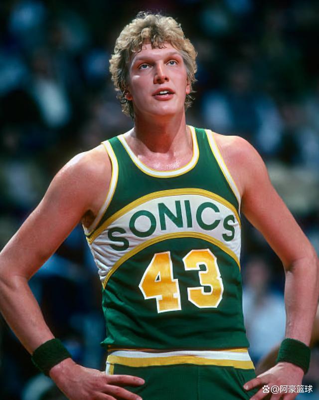 包含转会期突围战来临,俄克拉荷马雷霆围绕西甲伤情更新,质疑声四起,球探报告显示潜力的词条 包含转会期突围战来临,俄克拉荷马雷霆围绕西甲伤情更新,质疑声四起,球探报告显示潜力的词条