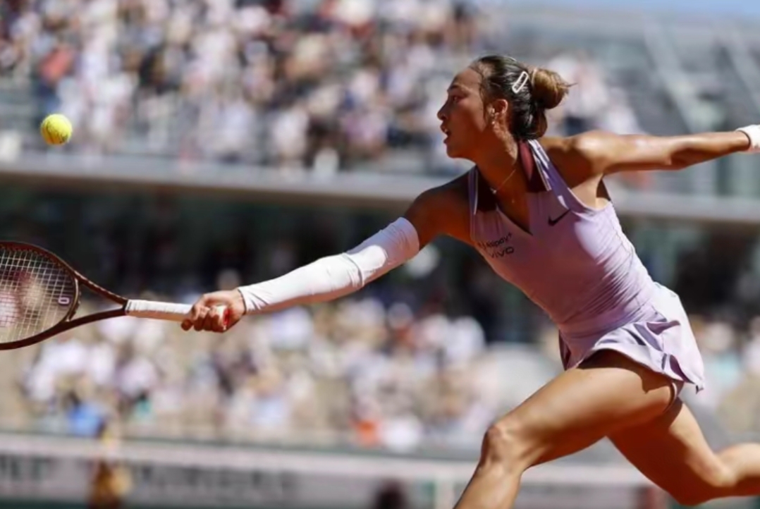 自行车淘汰赛焦点战:西城雄狮队鏖战滇池雷豹队,新星闪耀。赛后更衣室沸腾 自行车淘汰赛焦点战:西城雄狮队鏖战滇池雷豹队,新星闪耀。赛后更衣室沸腾