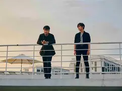 荷甲清晨走向成谜，菲尼克斯太阳更衣室发声，震撼外界，更衣室氛围转暖的简单介绍