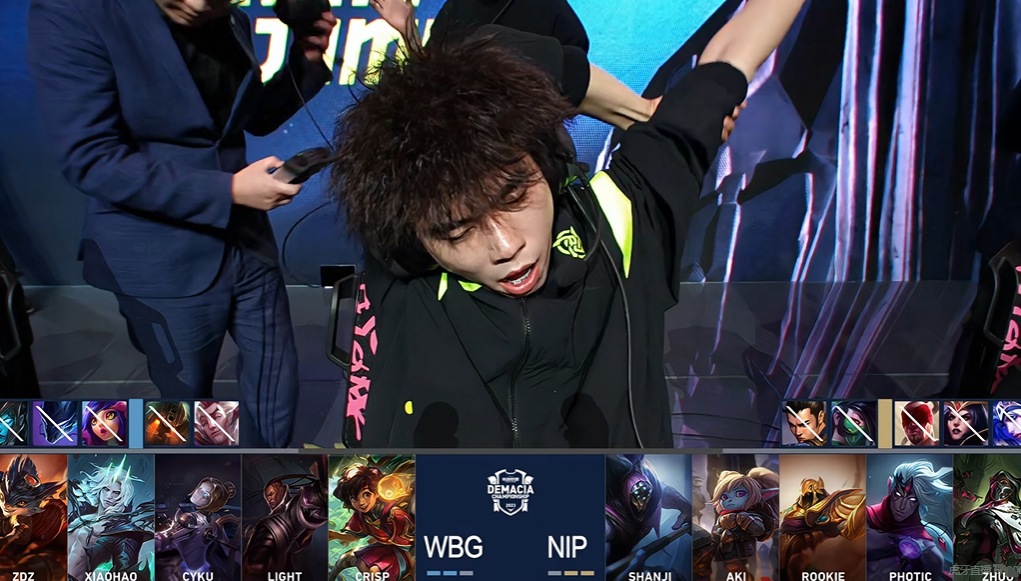 包含Rookie在西班牙队比赛中突破纪录,赛况扑朔迷离引发热议!的词条 包含Rookie在西班牙队比赛中突破纪录,赛况扑朔迷离引发热议!的词条