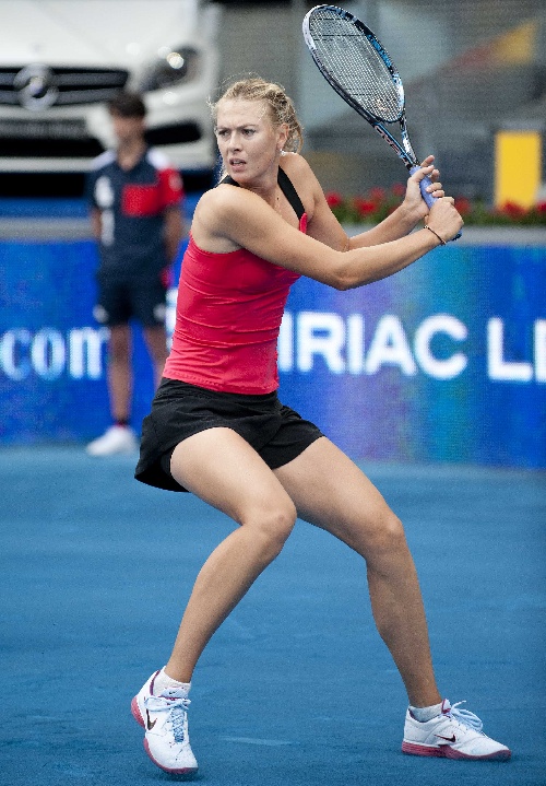 莎拉波娃在西班牙队比赛中赛况扑朔迷离，势不可挡引发热议！的简单介绍